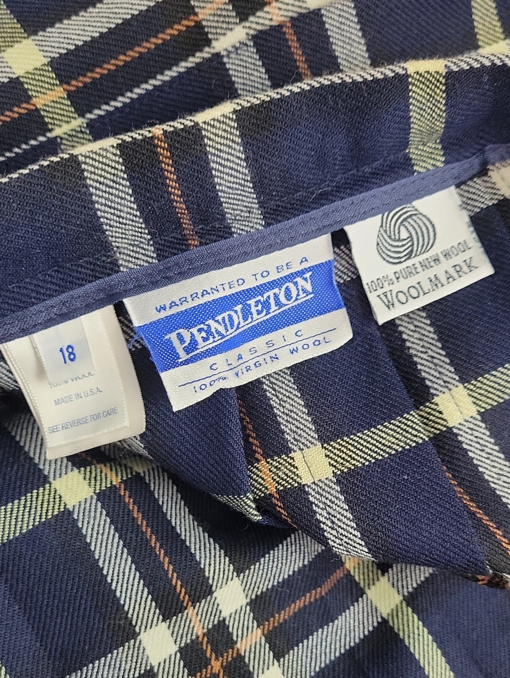 Vintage Pendleton plaid schoolgirl wool skirt navy blue yellow white 18 - Picture 4 of 6
